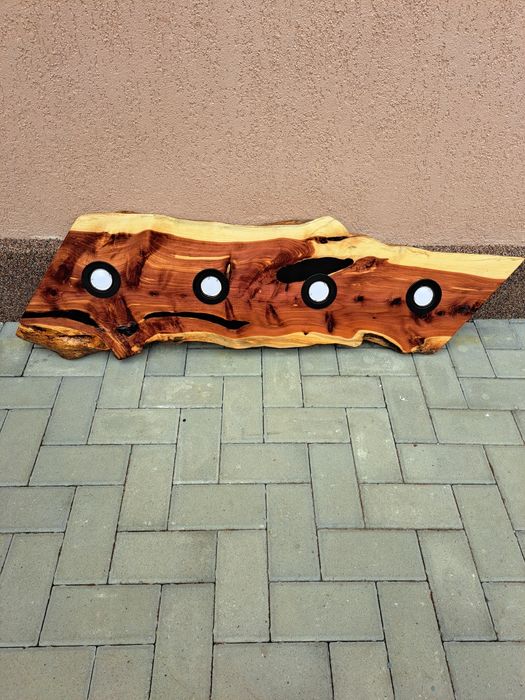 Lustre rustice din lemn masiv