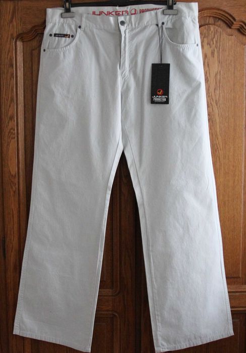 Pantaloni Juncker, masura 52 (masuri UK - 36/34), noi