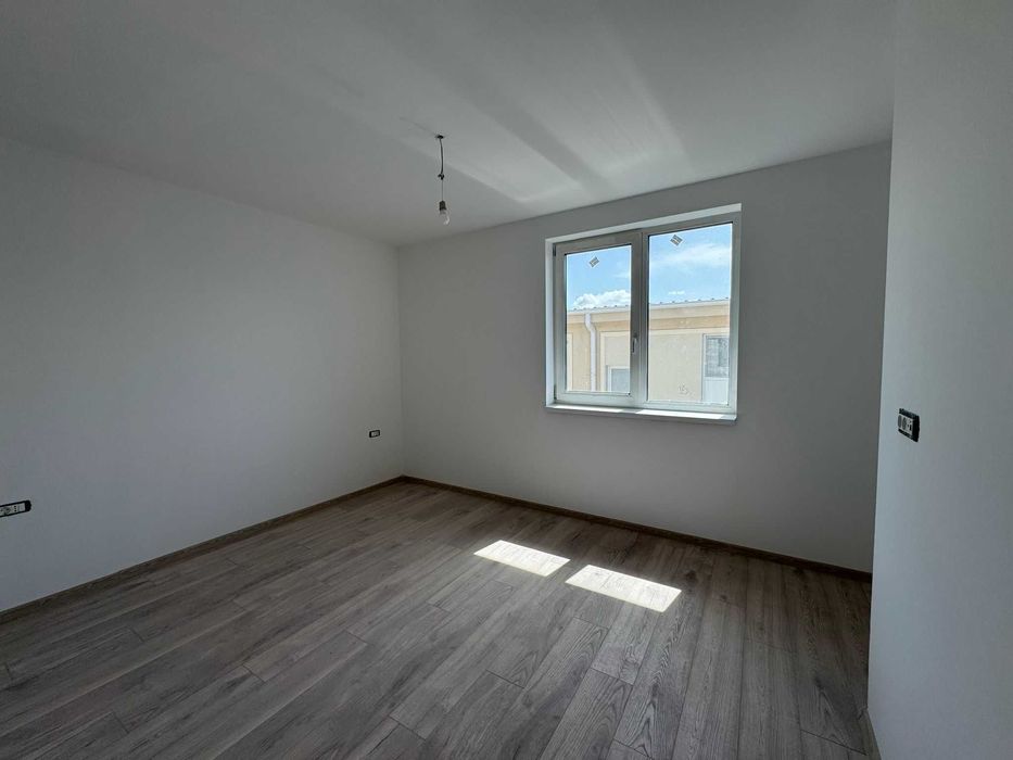 Casa insiruita Mosnita Noua langa Lidl-Penny, P+1E+Pod, 88 utili, gradina, parcare, finalizata la cheie
