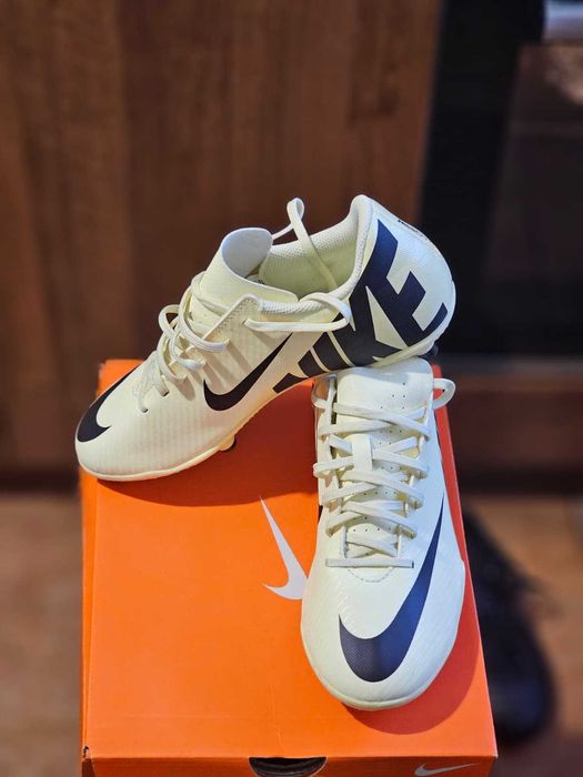 Ghete fotbal copii - Nike Mercurial Vapor 15 MG JR - iarba 38.5