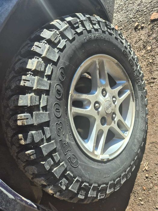 Продавам jeep grand cherokee 4.7 и 4.7  на части.