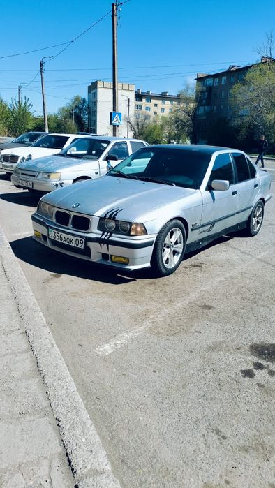 Бмв е 36           в хорошем состояний