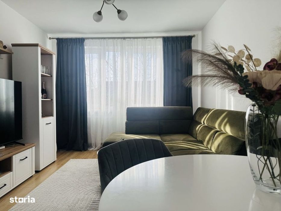 cv 146 P.Dulfu, 3 camere decomandat, 2 bai, 2 balcoane