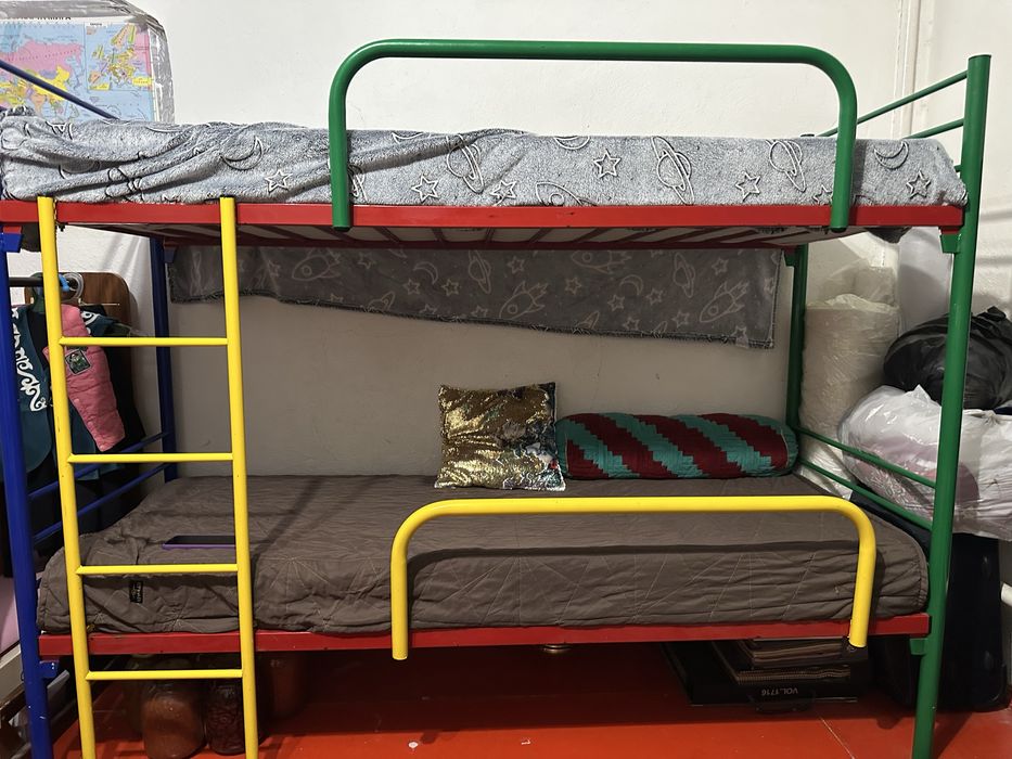 Детский кровать