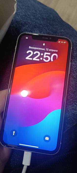 Продам айфон 11