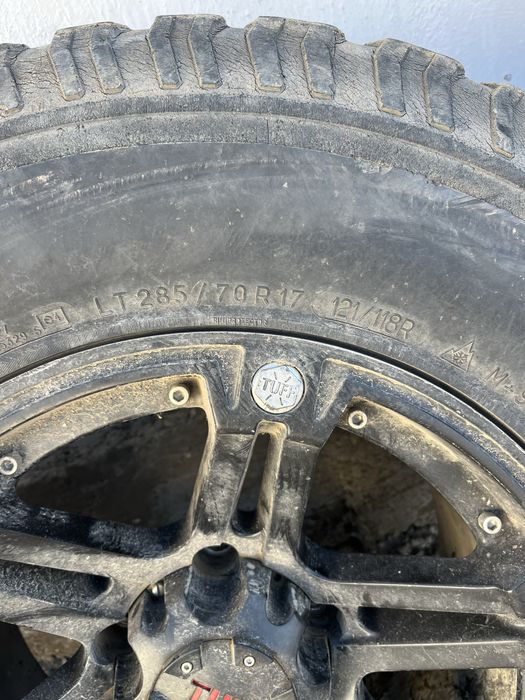 Продам шину с дисками Allterrain