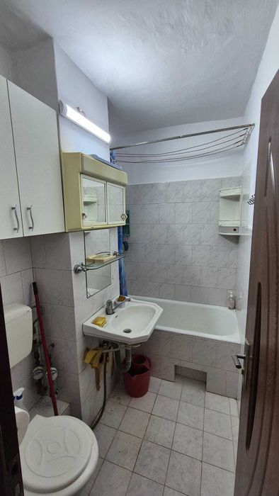 Dau in chirie apartament cu o camere