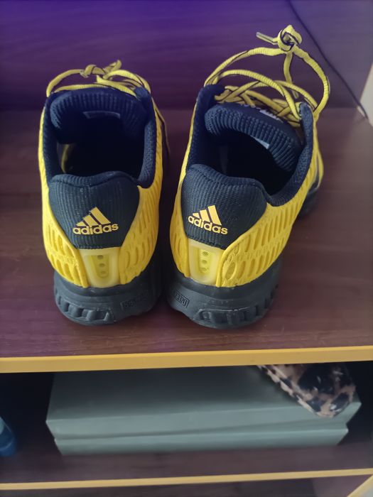 Vând adidași Adidas climacool 1