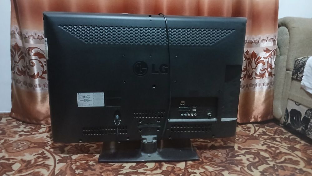 Продаётся Телевизор LG