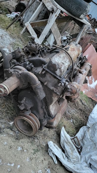 Двигатель ЗИЛ на запчасти