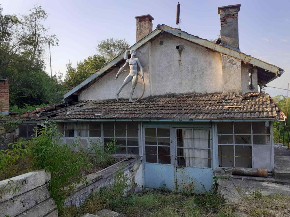 Продавам вила в местност Крушевски баир