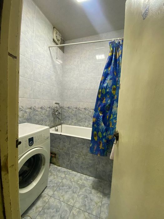 Срочно продаётся 11 квартал шухрата 1 комнатная квартира
