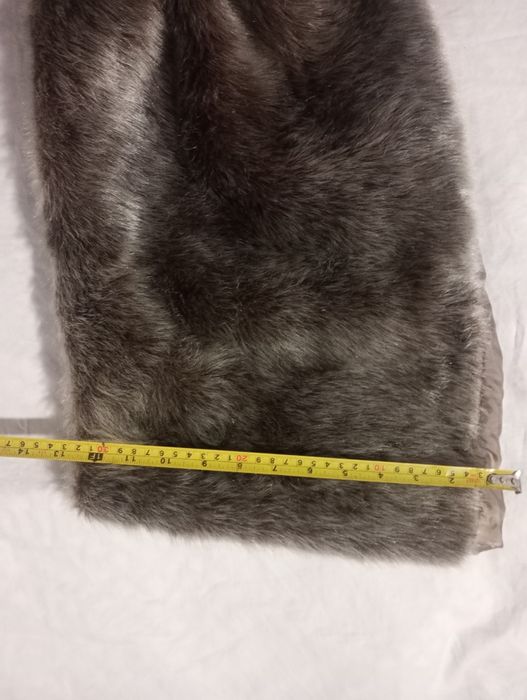 Кожена пухена яка