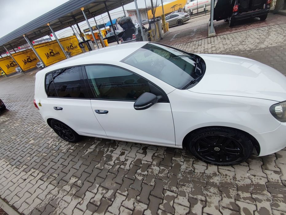 Vând ww golf 6 an 2010 preț fix