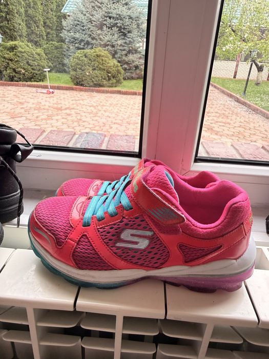 Кроссовки на девочку 33 размер