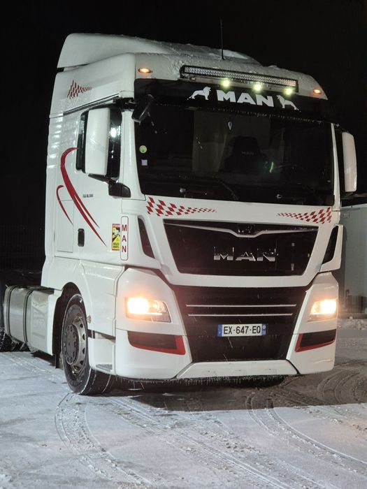 Cap tractor MAN TGX 500