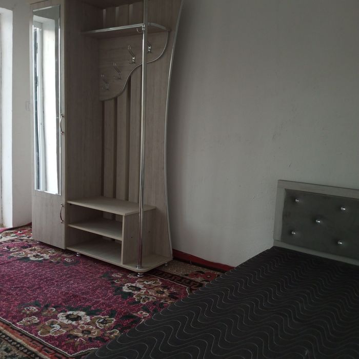 Kvartira Ijaraga uy xonalari beriladi yengi qurildi hali odam yasha