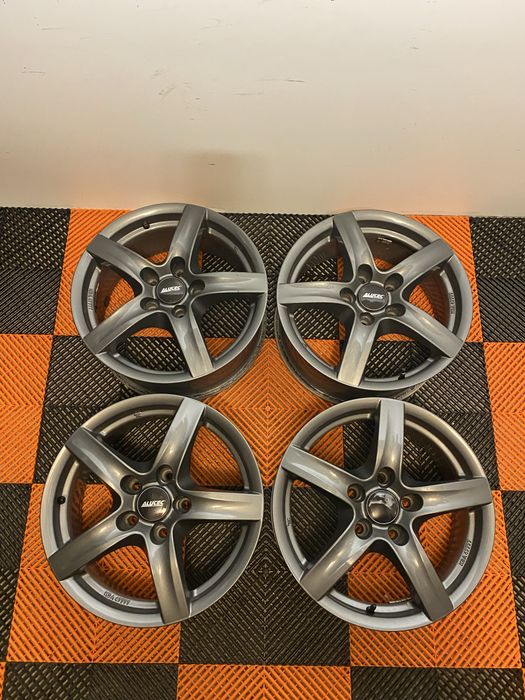 Jante aluminiu JEEP Wrangler ,Cherokee,Rubicon pe 17