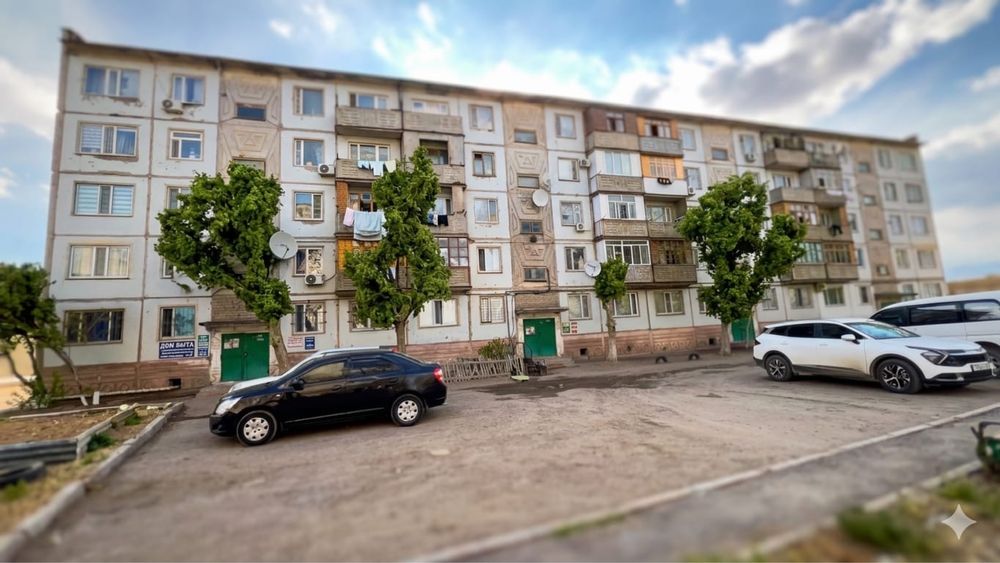 Продается 2х комнатная квартира на 4 этаже по улице Байконурова 18а