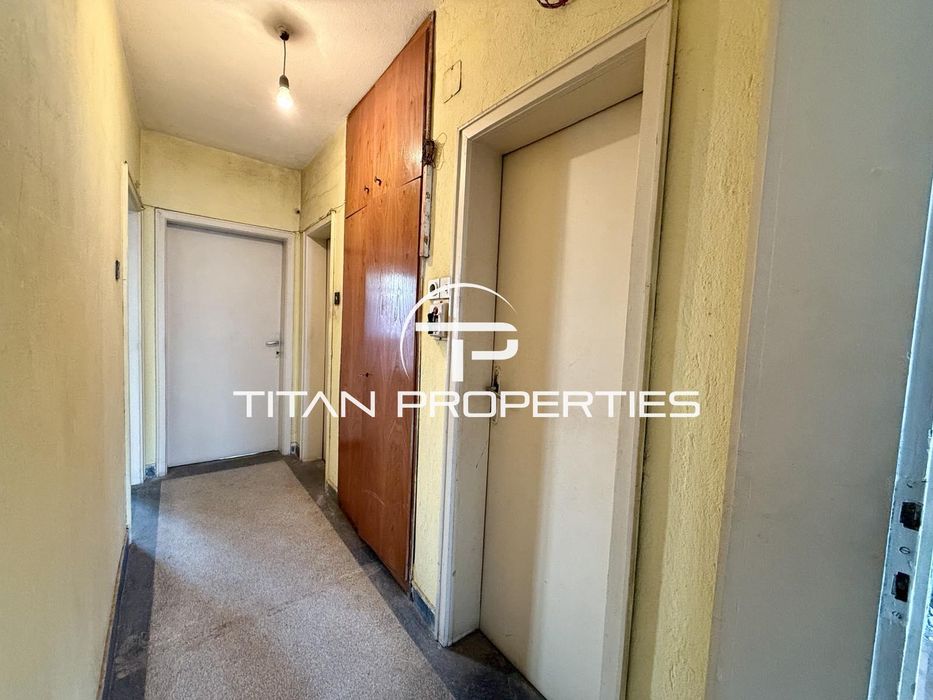 Продава се Тристаен апартамент в Пловдив, Каменица 1 - 100 кв.м за 2100 €/кв.м - Снимка #11