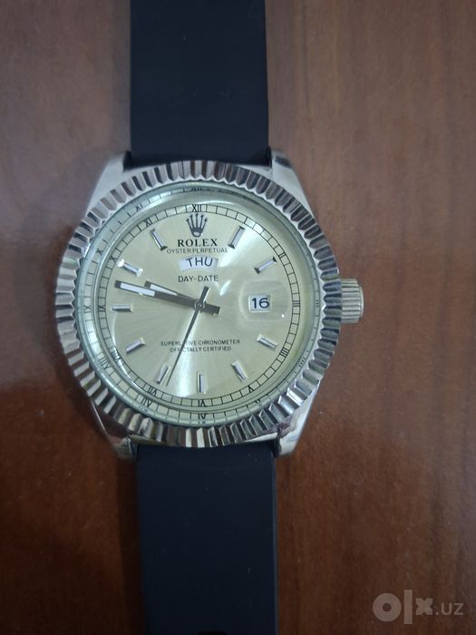 Rolex day-date sotiladi