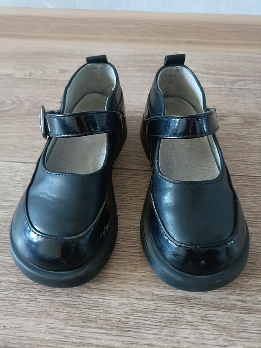 Туфли для девочки 31 р