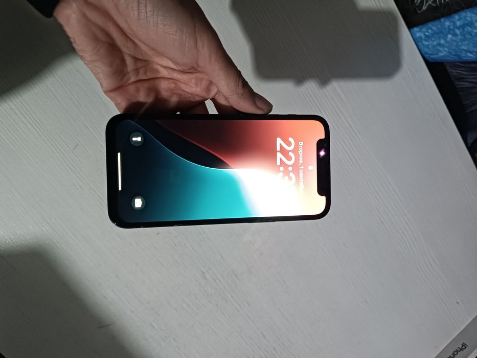 Срочно продам iPhone 12 mini