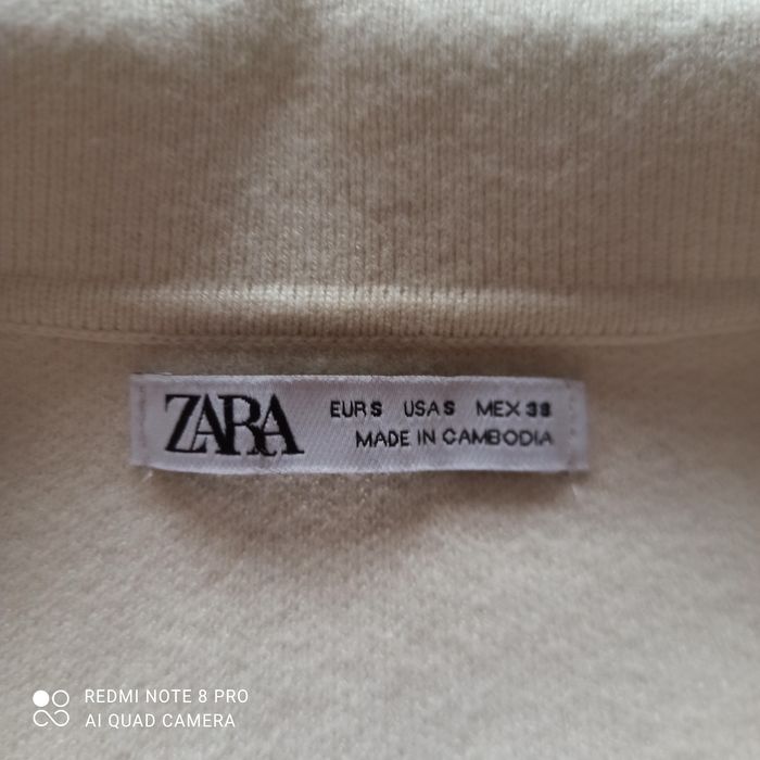 Два  фирменных стильных поло, Зара, размер 46