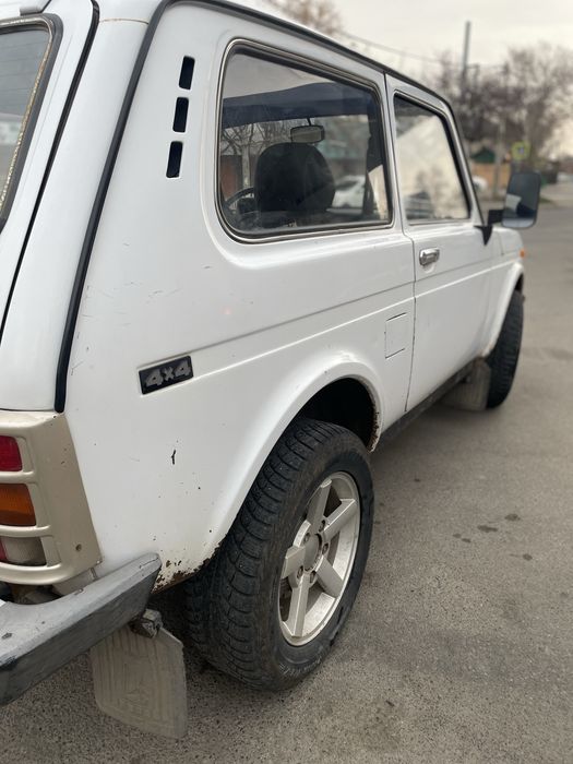 Продам Ниву 21214