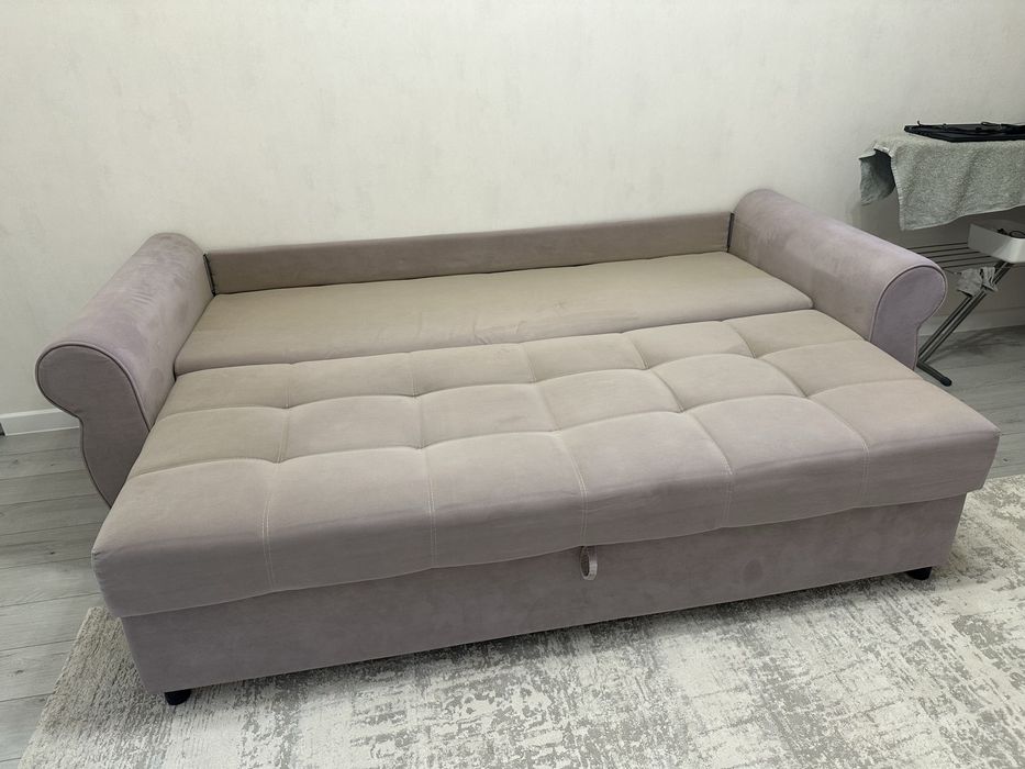 Продам б/у раздвижной диван
