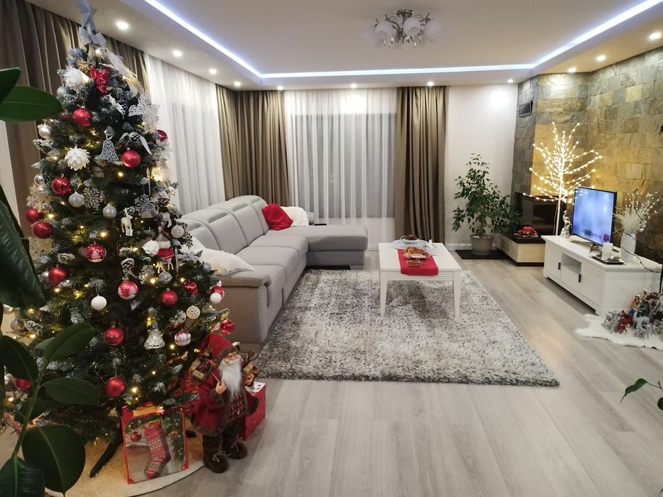 Casă de vânzare în Alba Iulia,cartier Micești;teren 605 mp,6 camere