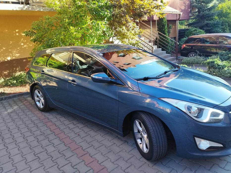 Vând Hyundai i40
