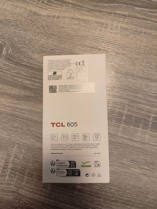 Телефон TCL 605 нов