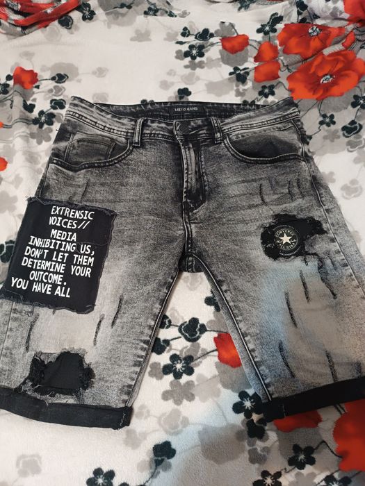 Pantaloni scurți blug Converse Lee, mărimea M.