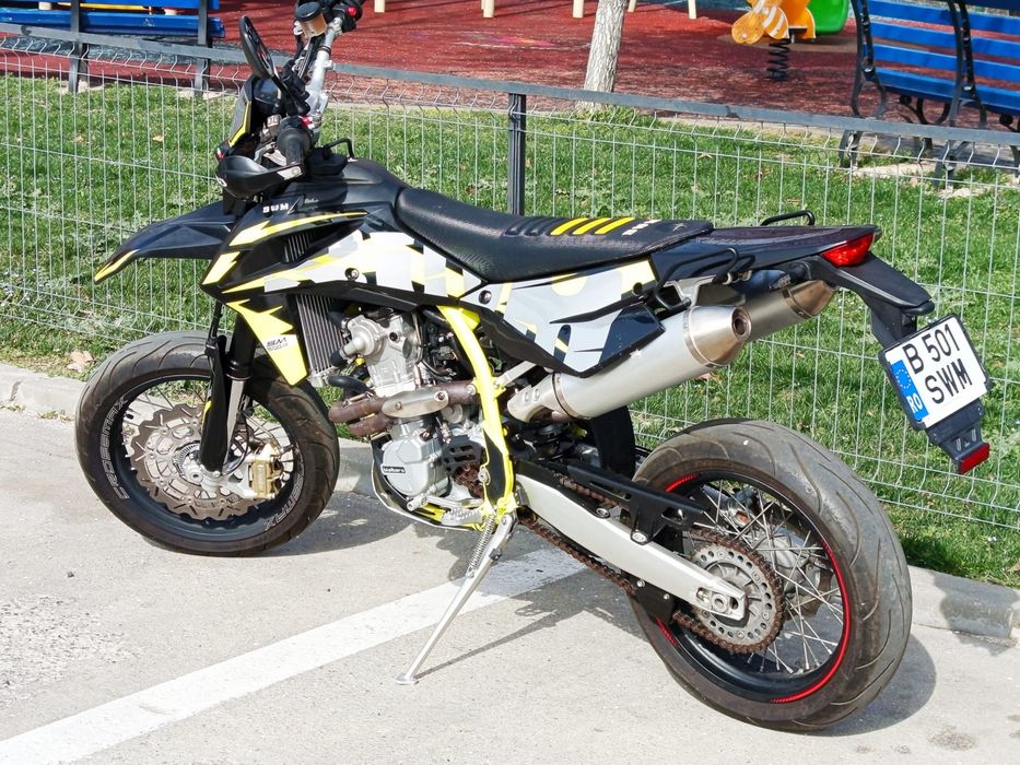 Supermoto SWM SM500R