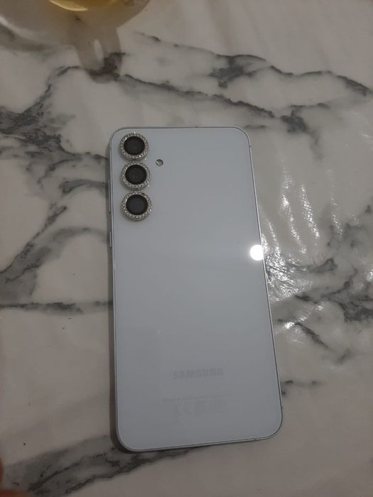 Обменяю, Samsung A55 5G 8/256 на IPhone