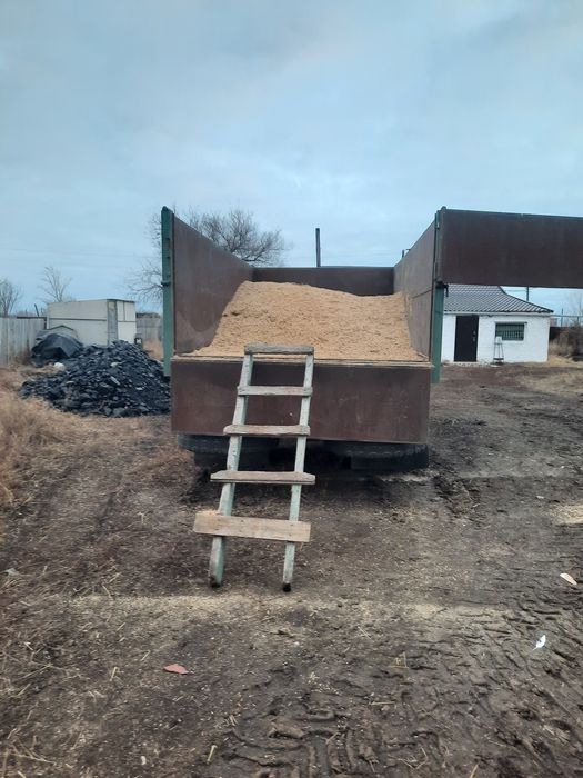 Продам зил самосвал.