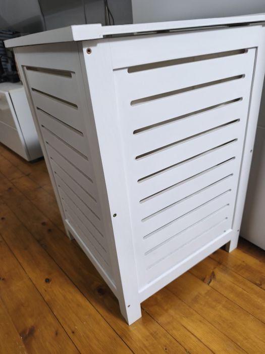 Стилен кош за пране 86L от бял бор – голям и елегантен за баня/спалня