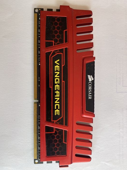 Рам памет Corsair Vengeance Pro DDR3