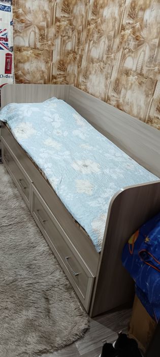 Продам  кровать.