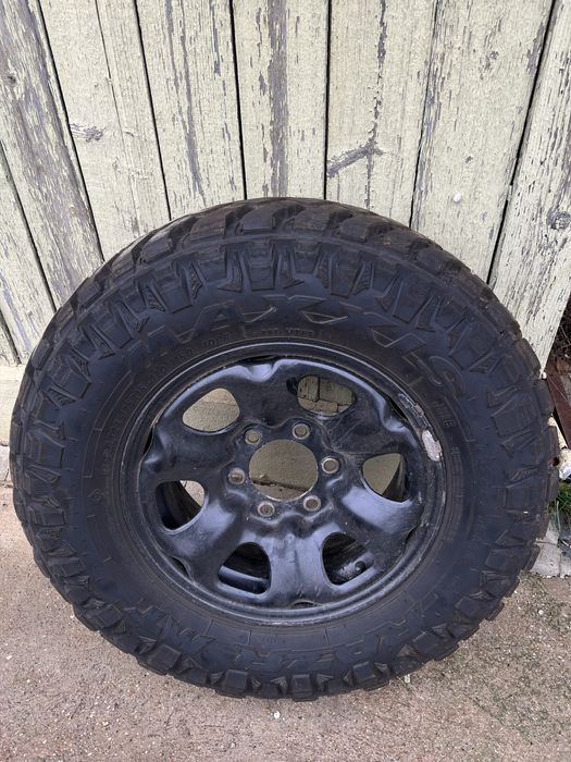 Гуми за кал с джанти Maxxis RAZR MT 245/75/16