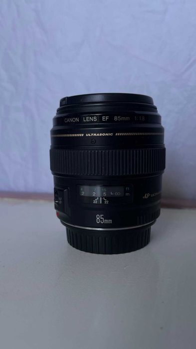 Обектив Canon EF 85mm f/1.8 USM