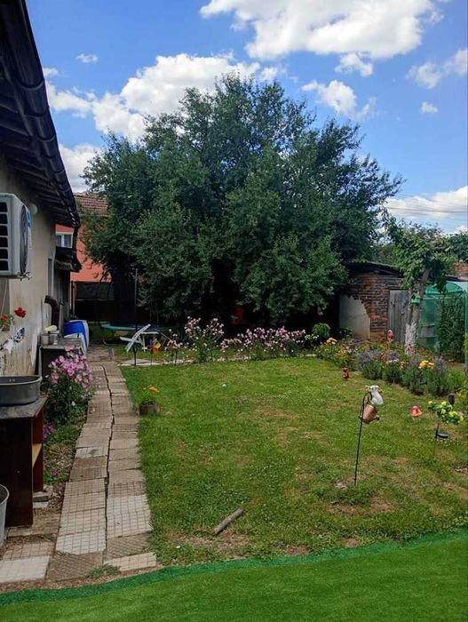 Къща в с. Разлив, обл. София