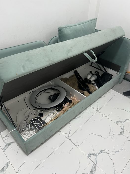 Срочно Диван сатылады