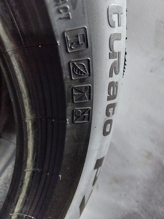 245/55/17 Pirelli cinturato  P7
