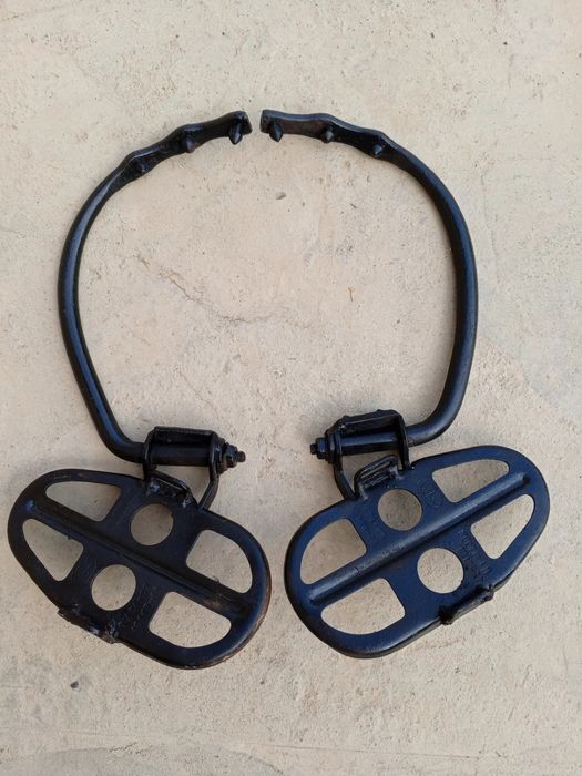 Продается кокти дерево и бетон