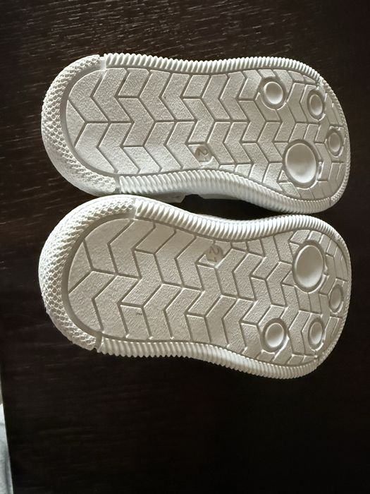 Обувки за момиче, нови