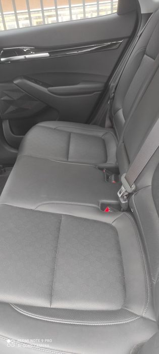 Продается своя Киа Селтос. Премиум комплектация.