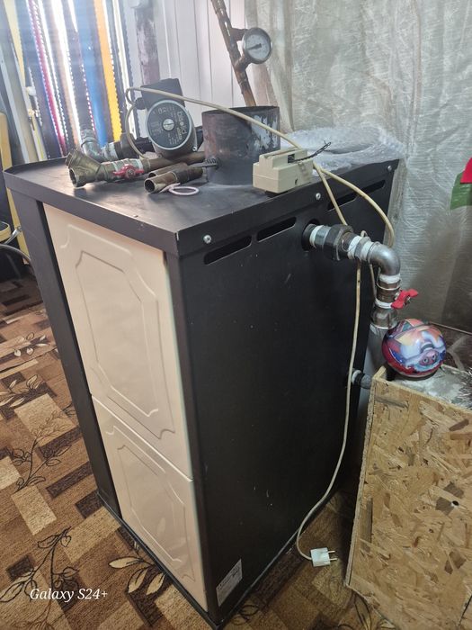 Камина Прити  с водна риза