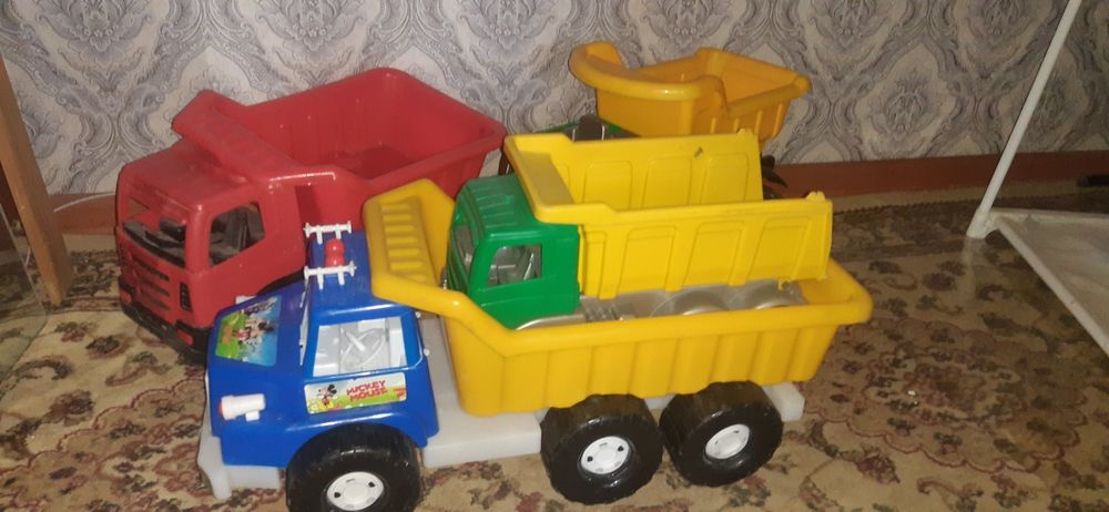 Игрушечные детская машины